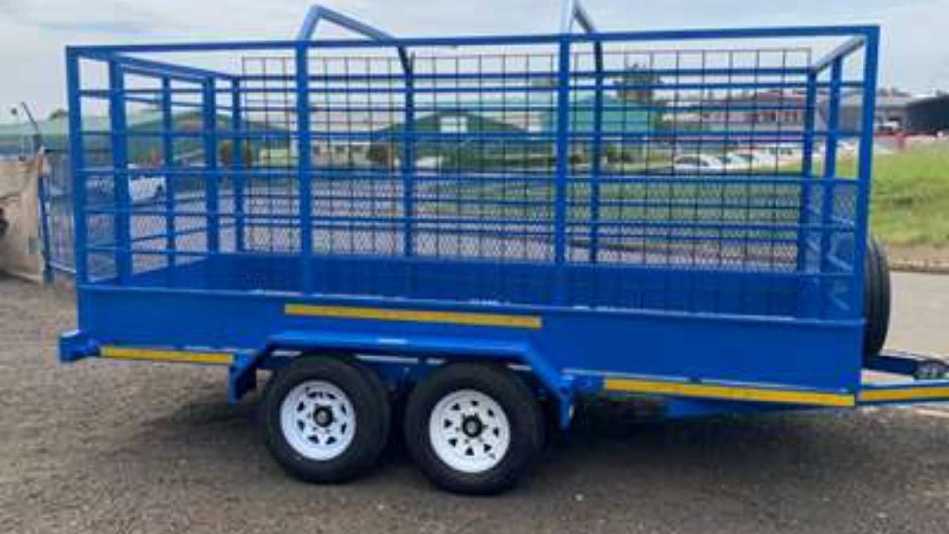 Custom Cattle trailer LIVESTOCK/ CATTLE TRAILERS  Heavy Duty chassis 2022 for sale by Jikelele Tankers and Trailers   | Truck & Trailer Marketplaces