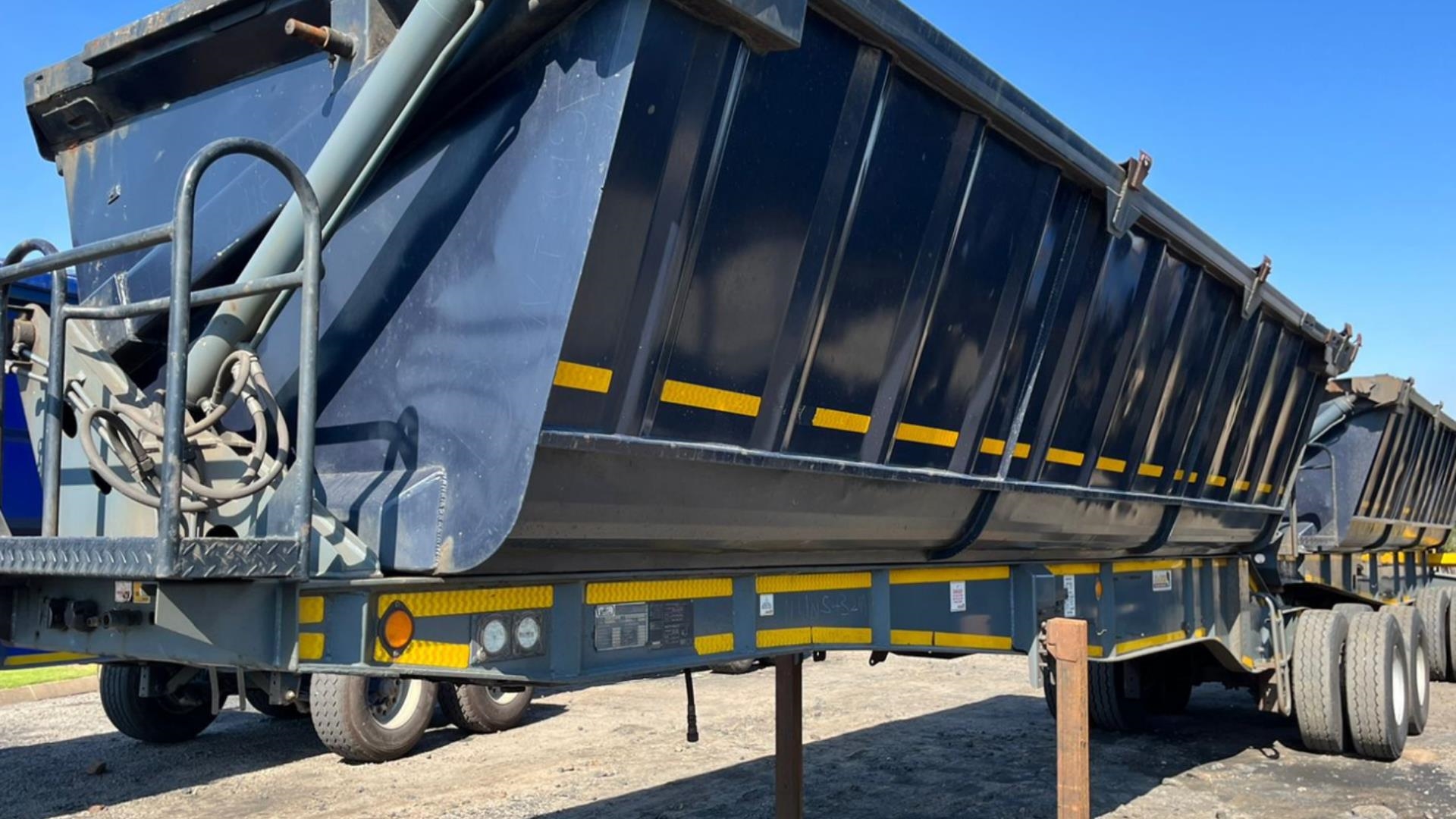 Top Trailer Trailers 2014 Top Trailer 40m3 2014 for sale by Truck and Plant Connection | Truck & Trailer Marketplaces