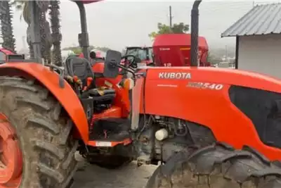 Tractors Kubota 8540