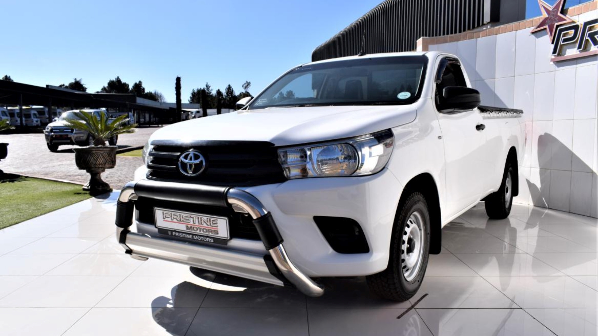 Toyota LDVs & panel vans Hilux 2.0 VVTi A/C Single Cab 2017 for sale by Pristine Motors Trucks | Truck & Trailer Marketplaces