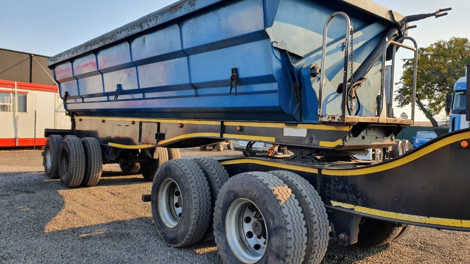 SA Truck Bodies Trailers Side tipper SA TRUCK BODIES 45 CUBE SIDE TIPPERS 2015 for sale by ZA Trucks and Trailers Sales | Truck & Trailer Marketplaces