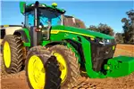 Tractors John Deere 8R 250 2022