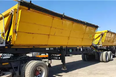 Trailers AFRIT 45 CUBE SIDE TIPPER TRAILER 2014