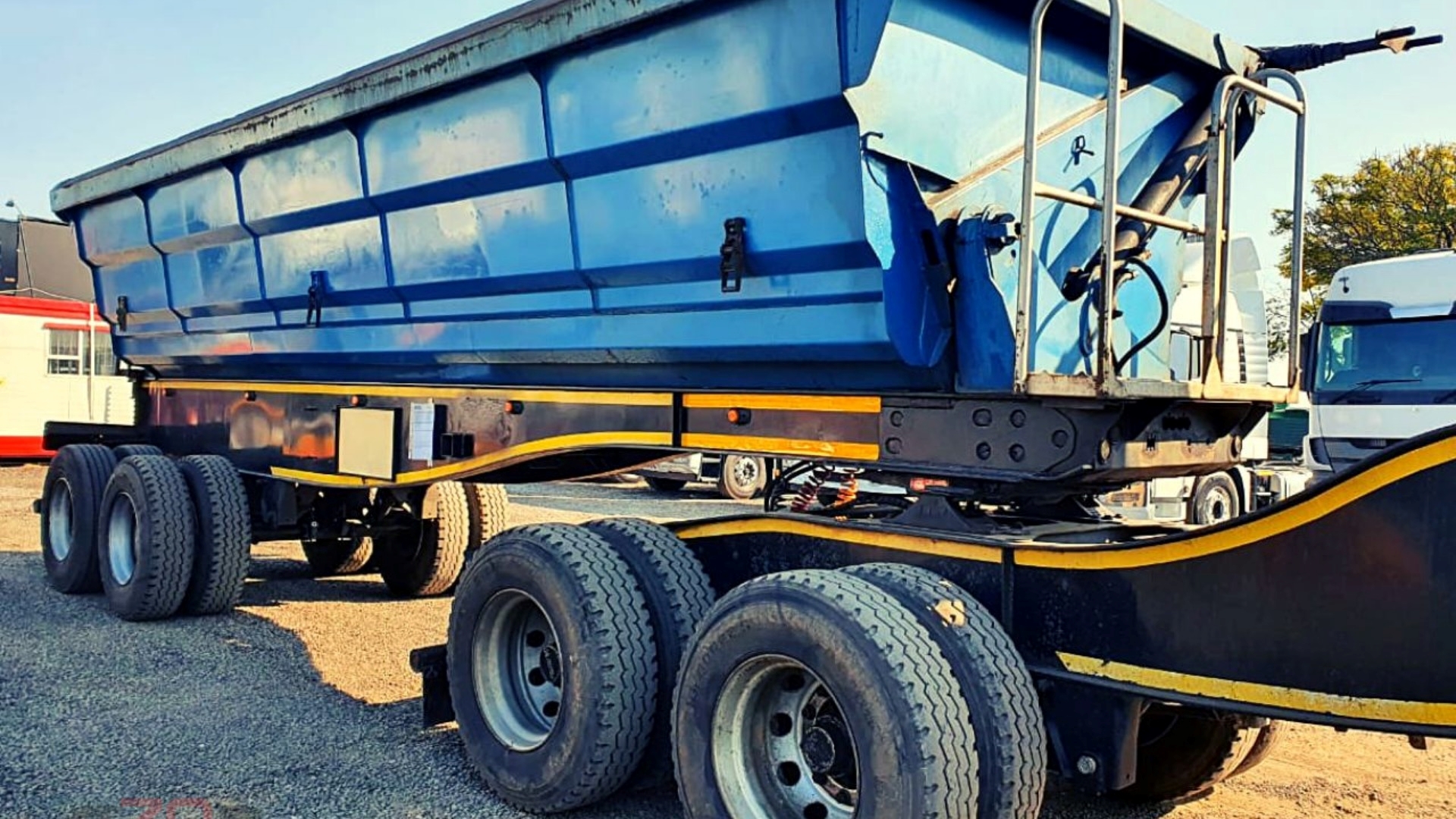 SA Truck Bodies Trailers Side tipper SATB 45 CUBE SIDE TIPPER 2015 for sale by ZA Trucks and Trailers Sales | Truck & Trailer Marketplaces