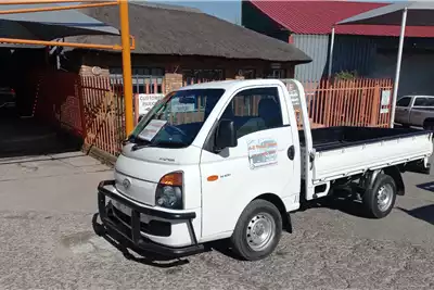 Hyundai LDVs & panel vans H100 2.6D A/C DROPSIDE 2017 for sale by A to Z TRUCK SALES | Truck & Trailer Marketplaces