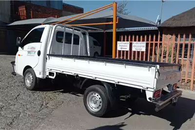 Hyundai LDVs & panel vans H100 2.6D A/C DROPSIDE 2017 for sale by A to Z TRUCK SALES | Truck & Trailer Marketplaces