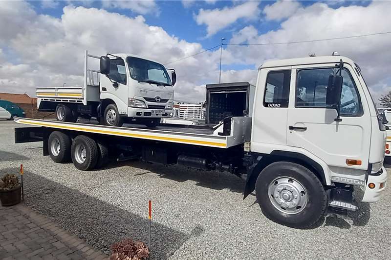 [make] Trucks in South Africa on Truck & Trailer Marketplace