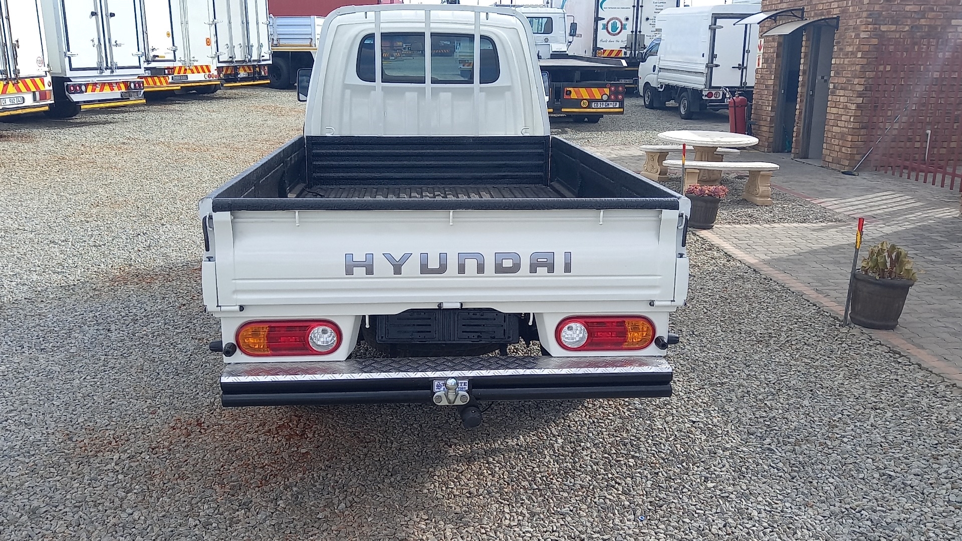 Hyundai LDVs & panel vans HYUNDAI H100 2.6 D 2017 for sale by A to Z Truck Sales Boksburg | Truck & Trailer Marketplaces