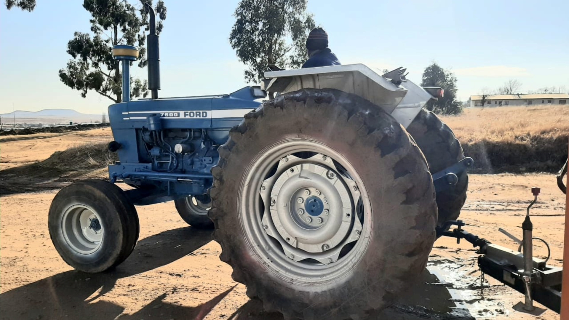 Used Ford 7600 Tractor for sale in Freestate | R 125,000