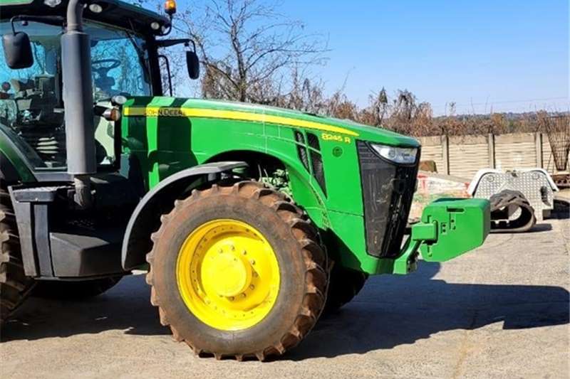 John Deere Tractors 8245R 2019