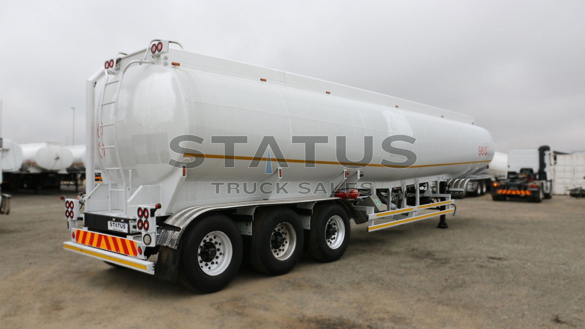 Tank Clinic Fuel tanker Tank Clinic 49000L Fuel Tanker 2013 for sale by Status Truck Sales | Truck & Trailer Marketplaces