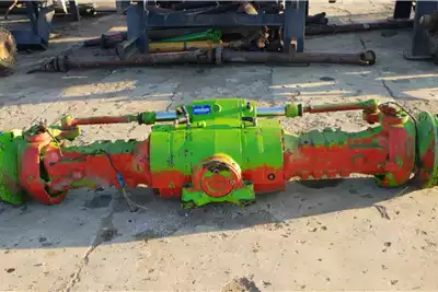 Truck spares and parts Axles Dana Spicer Clark Hurth Axle 213/64 002 for sale by Dirtworx | AgriMag Marketplace