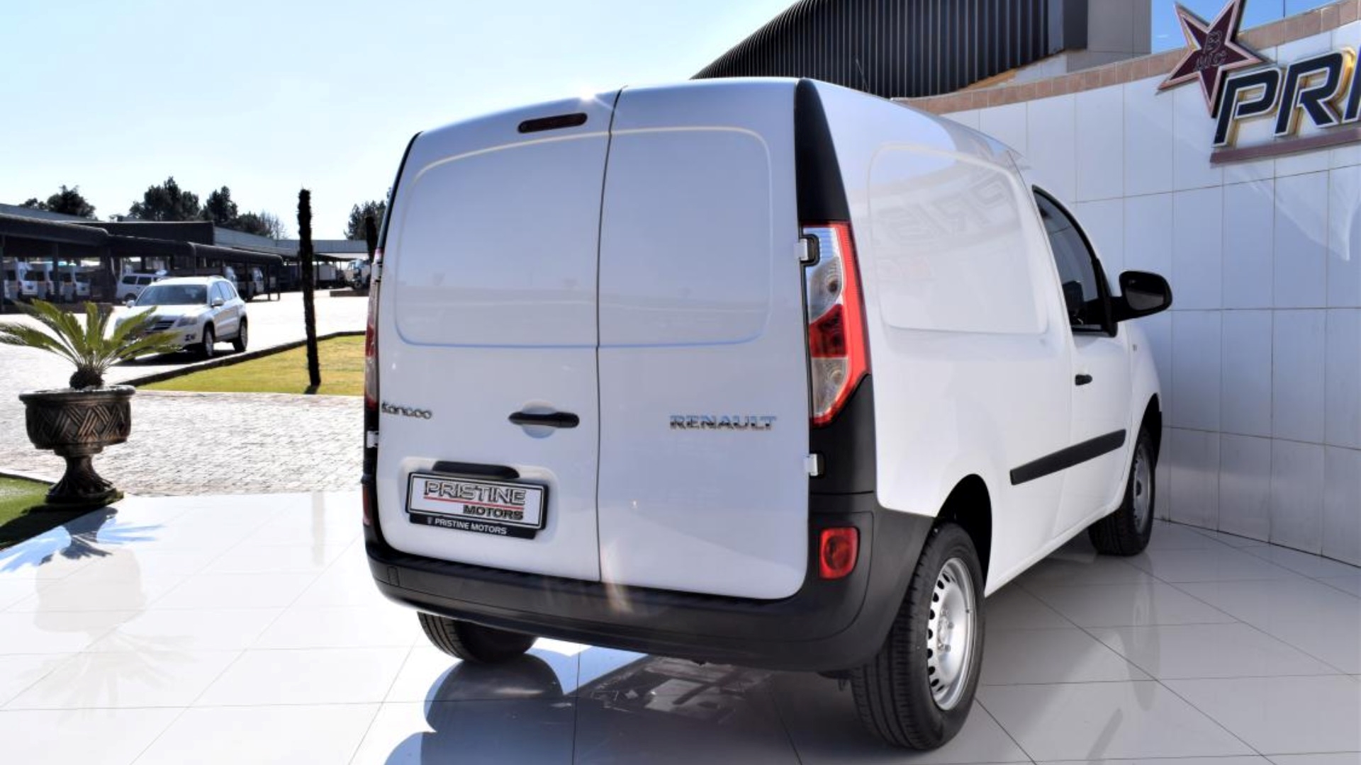 Other LDVs & panel vans Renault Kangoo 1.6i Express Panel Van 2018 for sale by Pristine Motors Trucks | Truck & Trailer Marketplace