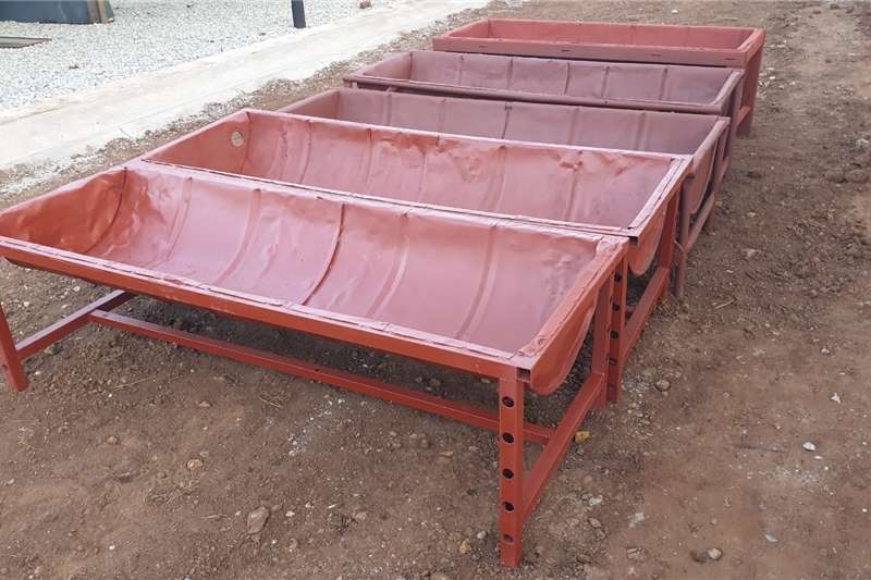 Feed wagons voer krippe for sale by | Truck & Trailer Marketplace