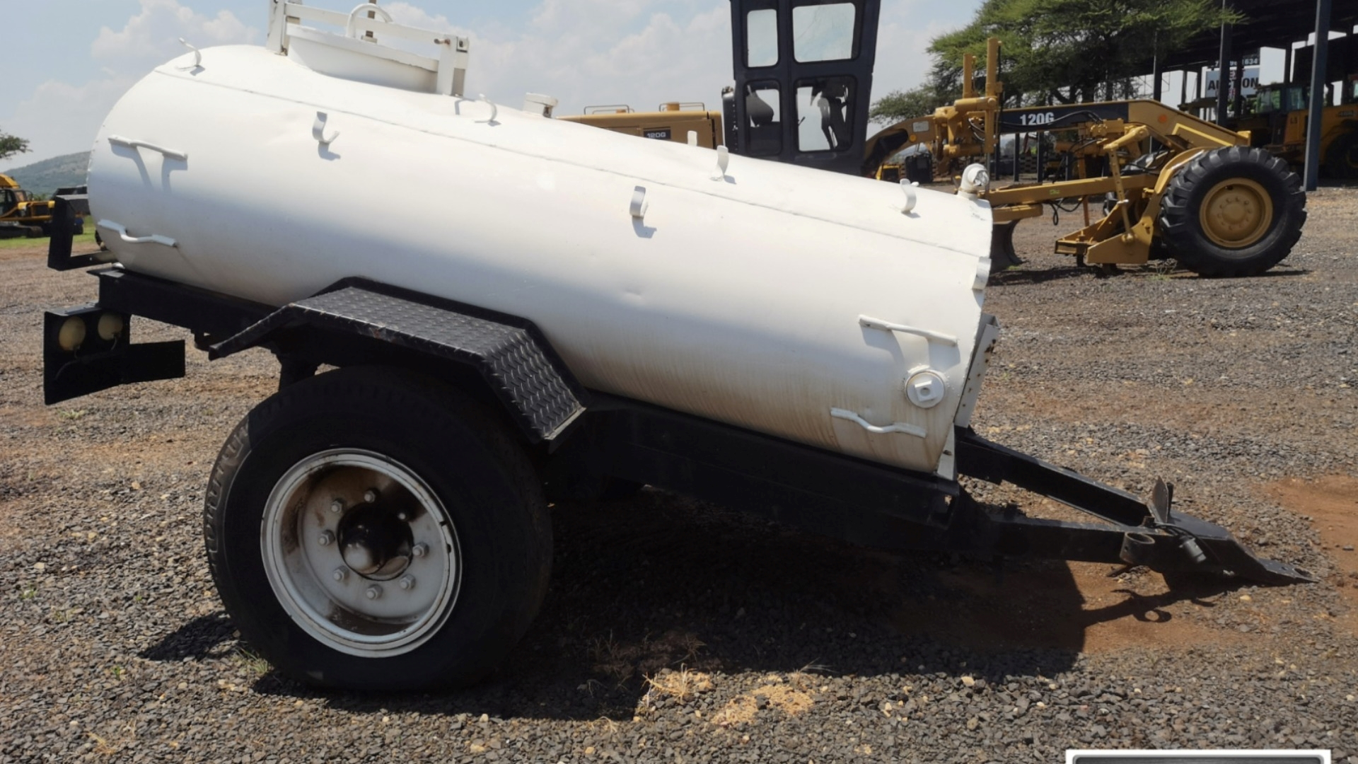 Water bowser trailer WELLFIT 2500L WATER TRAILER NO PAPERS for sale by WCT Auctions Pty Ltd  | Truck & Trailer Marketplaces