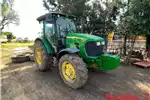 Tractors 5082 E Cab 4x4 66kW Tractor 2015
