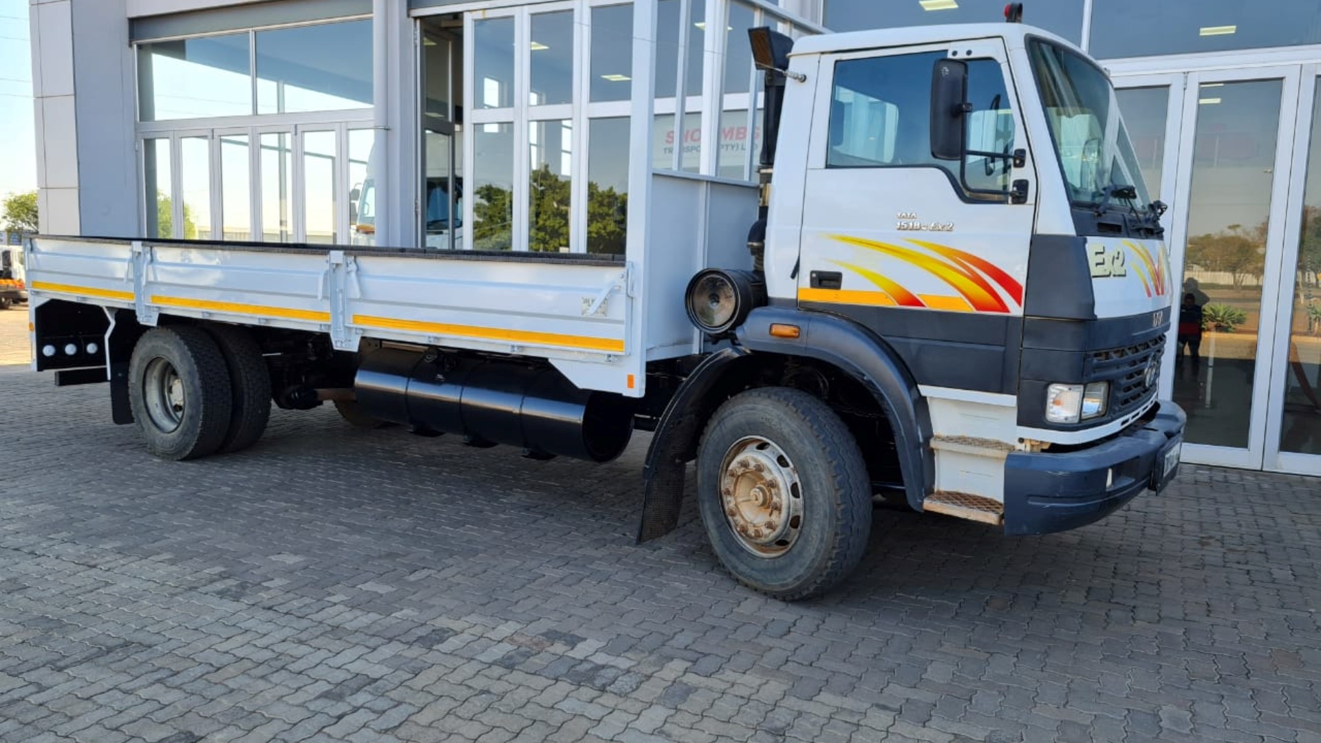 Used 2017 Tata 1518 EX2 for sale in Gauteng by BB Truck Pretoria Pty Ltd |  R 380,000