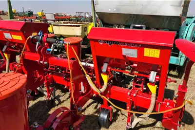 Other Planting and seeding equipment Row planters Agromaster 4 row planter Maize and Soya for sale by Sturgess Agriculture | AgriMag Marketplace