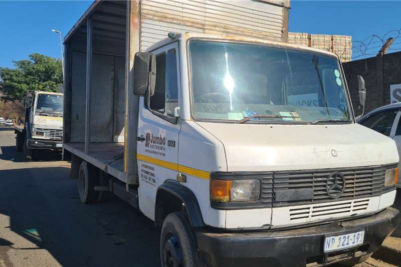 [make] Curtain side trucks in South Africa on Truck & Trailer Marketplace