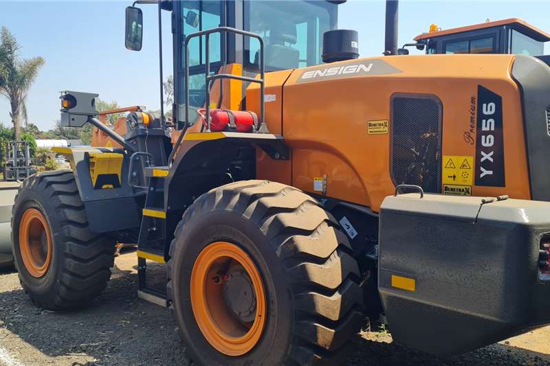 [make] Wheel loader in South Africa on AgriMag Marketplace