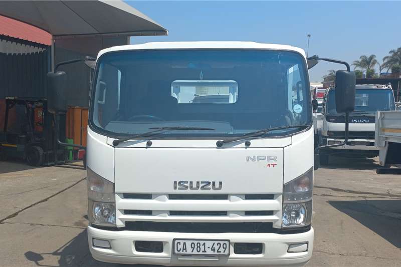 Isuzu Dropside trucks NPR400 AMT 4.5TON SPECIAL!! 2017