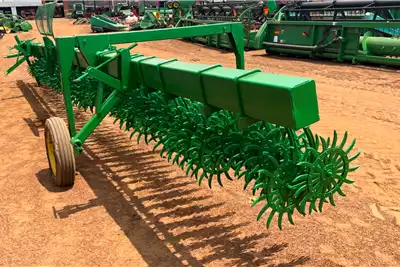 John Deere Planting and seeding equipment JD400 Roltandeg 12Row76cm for sale by Discount Implements | AgriMag Marketplace