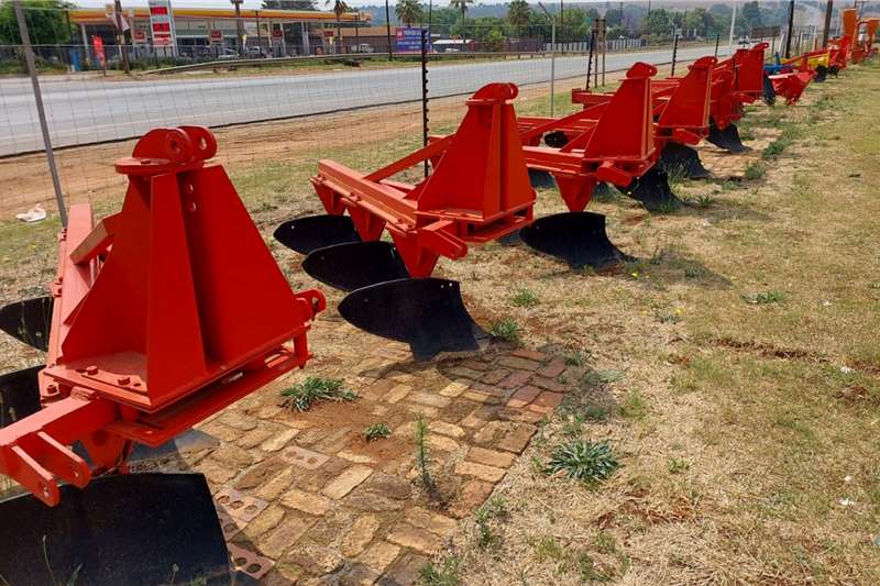 Tillage equipment Ploughs 3 x shear beam ploughs available (each) for sale by LEVANTE FARMING | AgriMag Marketplace