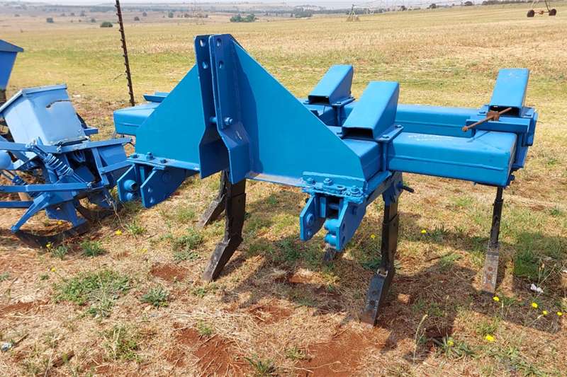 Tillage equipment Rippers 5 tooth ripper for sale by LEVANTE FARMING | AgriMag Marketplace