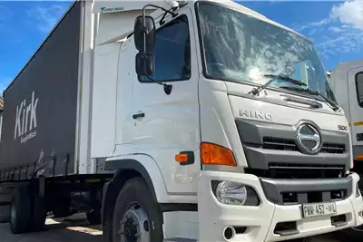 Hino Curtain side trucks 500 1627 TAUTLINER (CAPE TOWN) 2020 for sale by Crosstate Auctioneers | AgriMag Marketplace