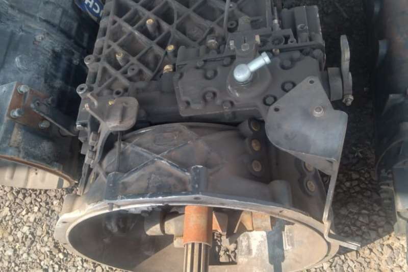 International Truck spares and parts Gearboxes INTERNATIONAL EAGLE
