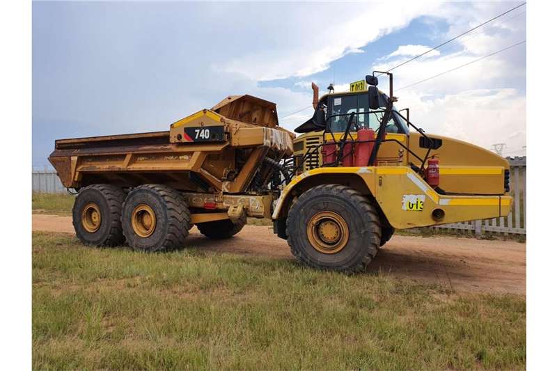 Dump truck in South Africa on Truck & Trailer Marketplace