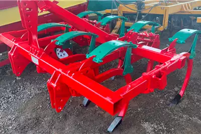 Kverneland Tillage equipment Rippers CLC 7 Tyne Beitelploeg for sale by Discount Implements | AgriMag Marketplace