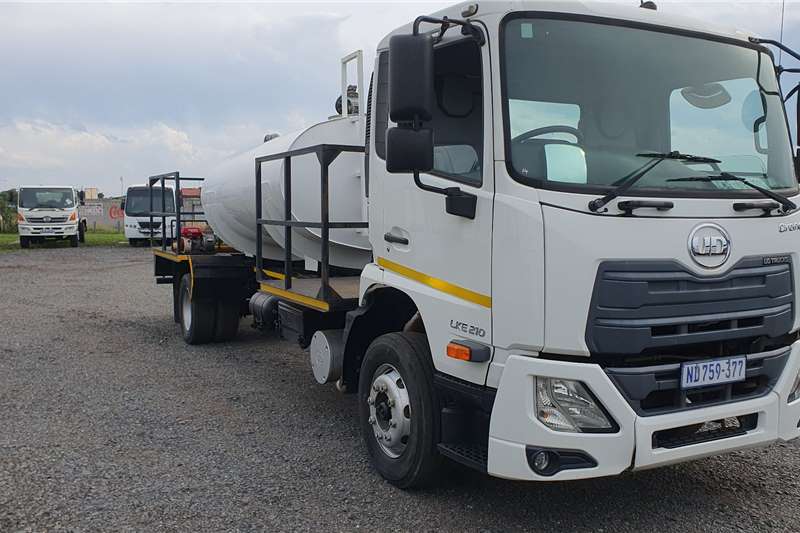 Nissan Water bowser trucks Nissan UD CRONER LKE 210 8000L 2018