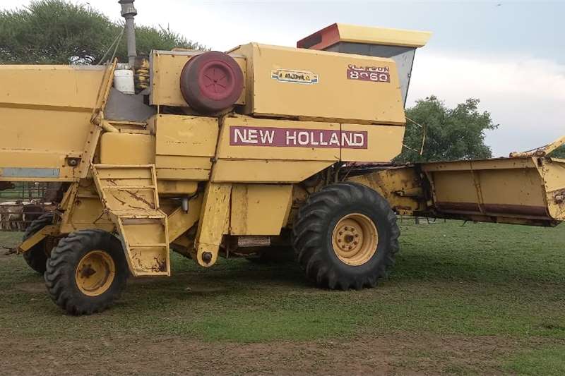 Harvesting equipment Forage harvesters New Holland 8060 8000ure Werkende toestand 17ft so for sale by | AgriMag Marketplace