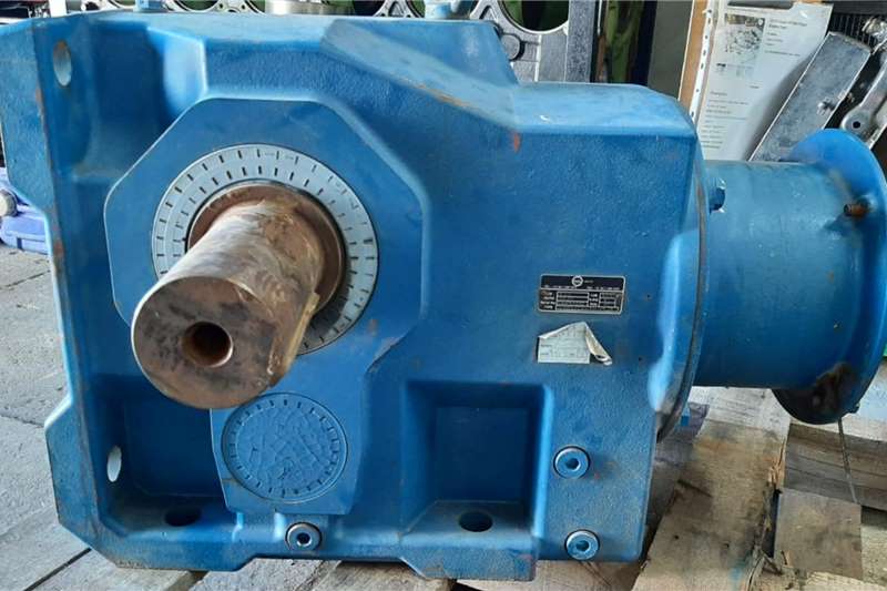 Machinery spares BMG Reduction Gear Reducer Ratio 157.27 to 1