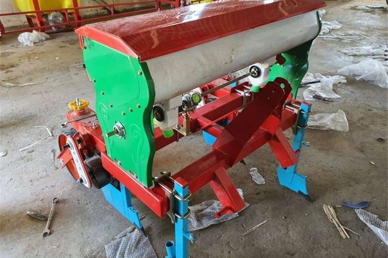 Planting and seeding equipment Integral planters 2 Ry Mielie Planter for sale by Private Seller | AgriMag Marketplace