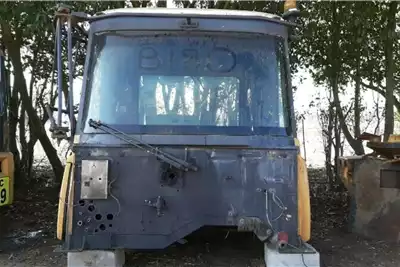 Truck spares and parts Cab Bell B18D Dump Truck Cabin for sale by Dirtworx | Truck & Trailer Marketplace