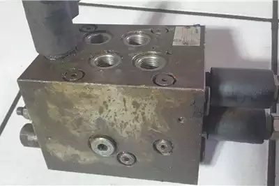 Machinery spares Hydraulic parts Hamm Hydraulic Valve Block for sale by Dirtworx | AgriMag Marketplace