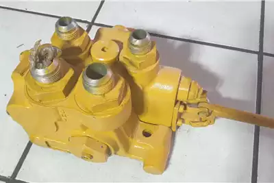 Machinery spares Hydraulic parts Hydraulic Directional Control Valve Bank for sale by Dirtworx | Truck & Trailer Marketplace