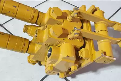 Machinery spares Hydraulic parts Sauer Danfoss Hydraulic Control Bank for sale by Dirtworx | AgriMag Marketplace