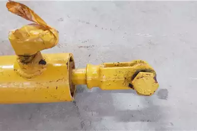 Machinery spares Hydraulic parts Hydraulic Double Acting Cylinder OD 150mm x 640mm for sale by Dirtworx | Truck & Trailer Marketplace
