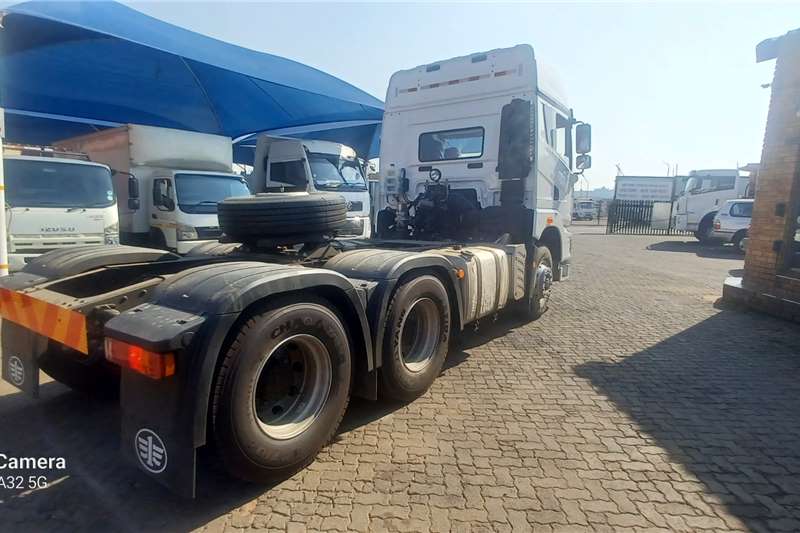 FAW Truck tractors Brand new FAW JH6 420 33 420 6x4 truck tractor 2024