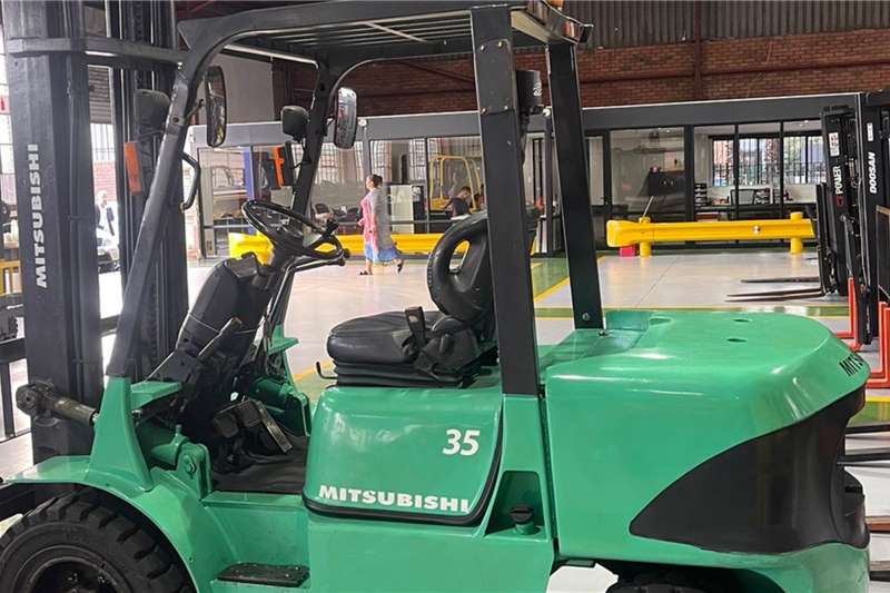 Mitsubishi Forklifts Diesel forklift Mitsubishi 3.5 ton Diesel Forklift