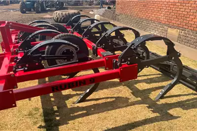 Other Tillage equipment Rippers Rubin 9 Tyne With Roller 2023 for sale by Discount Implements | AgriMag Marketplace