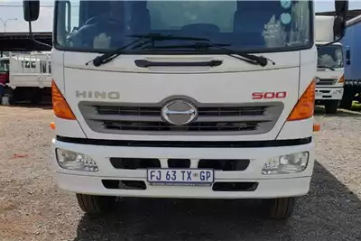 Hino Curtain side trucks HINO 500 1324 CURTAIN SIDE 2016 for sale by Motordeal Truck and Commercial | Truck & Trailer Marketplace