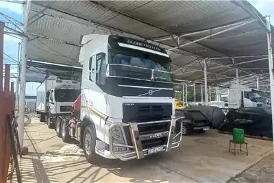 Volvo Truck tractors FH440 Globtrotter with Fassi F155 crane 2020 for sale by AAG Motors | AgriMag Marketplace