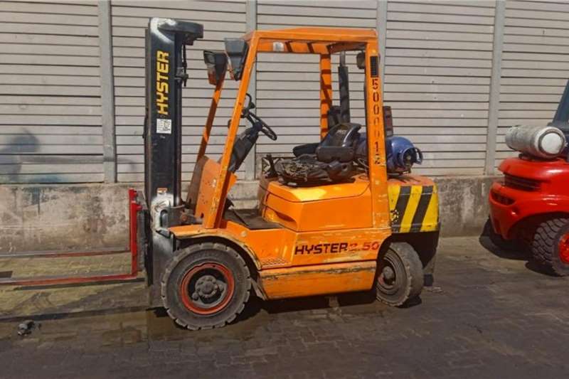 [make] Forklifts in South Africa on Truck & Trailer Marketplace