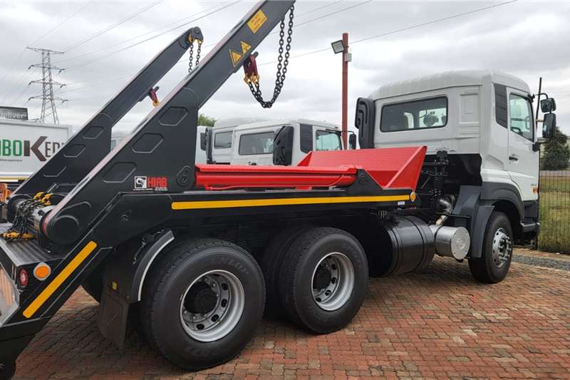 [condition] Skip bin loader trucks in South Africa on Truck & Trailer Marketplace