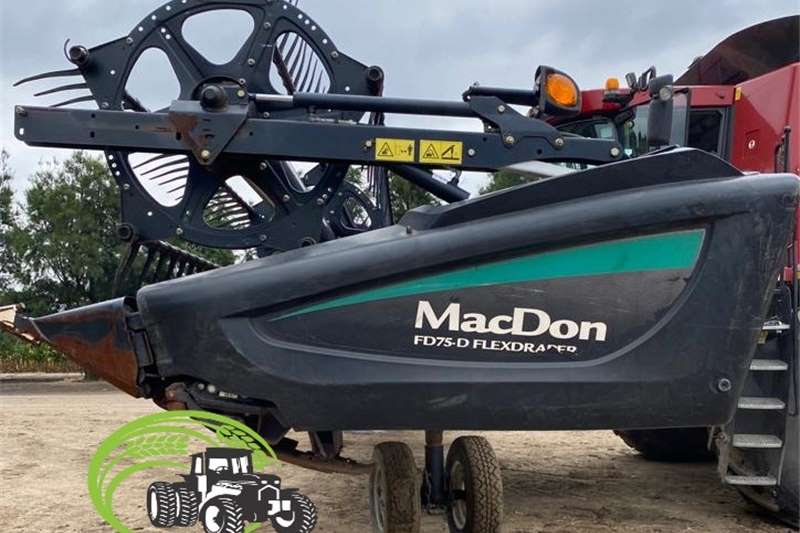 Harvesting equipment Draper headers Macdon FD 75 D Flex Draper