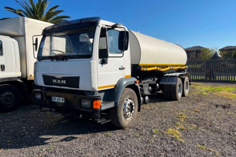 MAN Water bowser trucks MAN CLA 26 280 18000 LITRES WATER TANK 2016